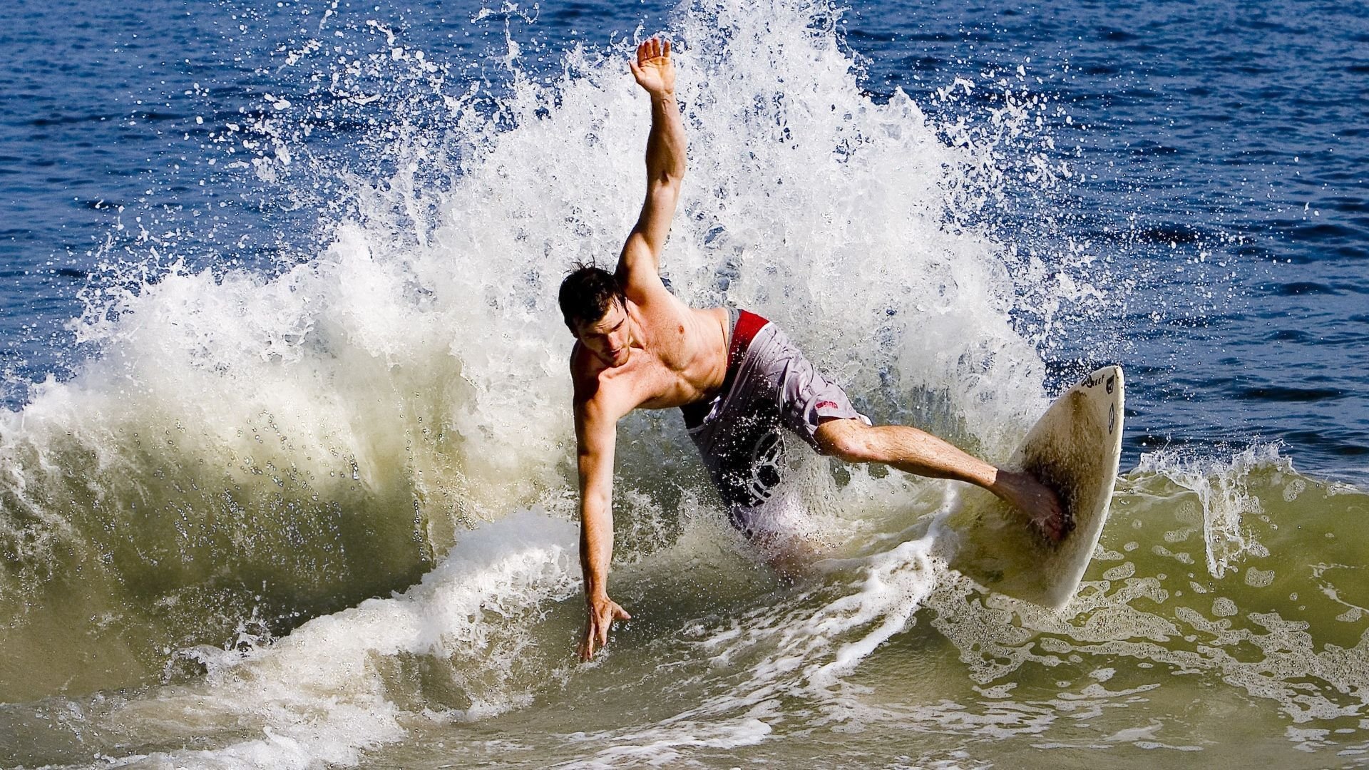 多地示范推广青训模式，形成区域化科学发展新格局